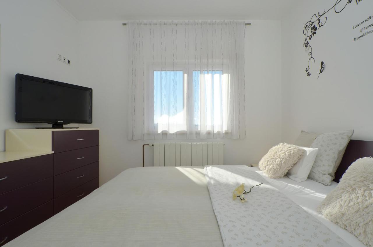 Apartmani Adela Σολίν Εξωτερικό φωτογραφία