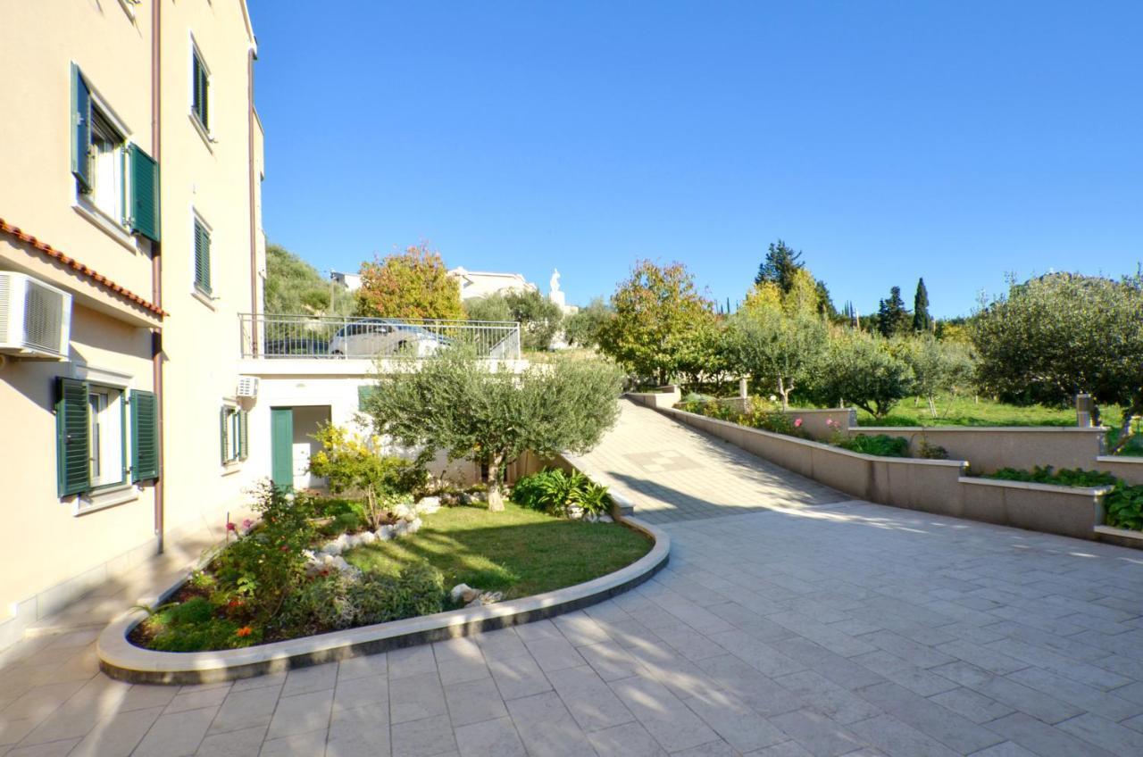 Apartmani Adela Σολίν Εξωτερικό φωτογραφία