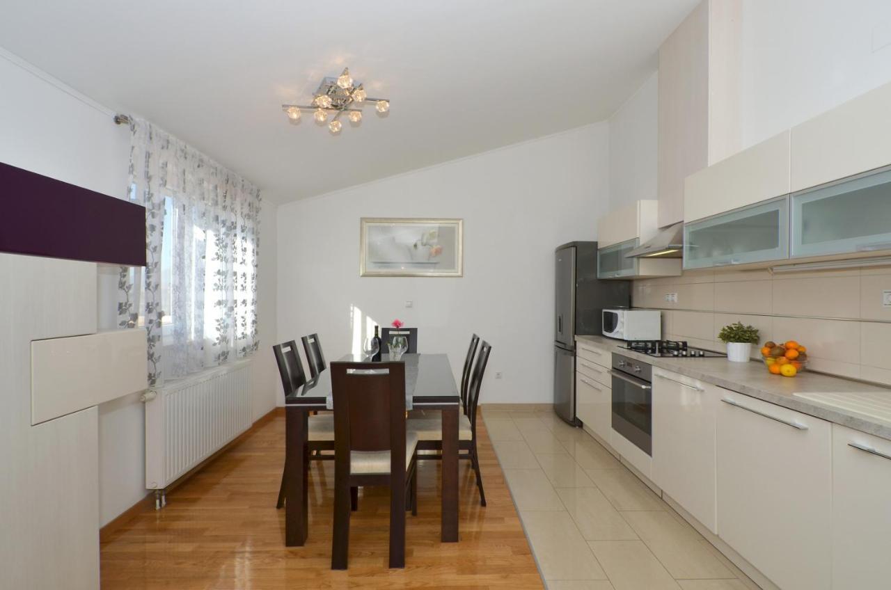 Apartmani Adela Σολίν Εξωτερικό φωτογραφία